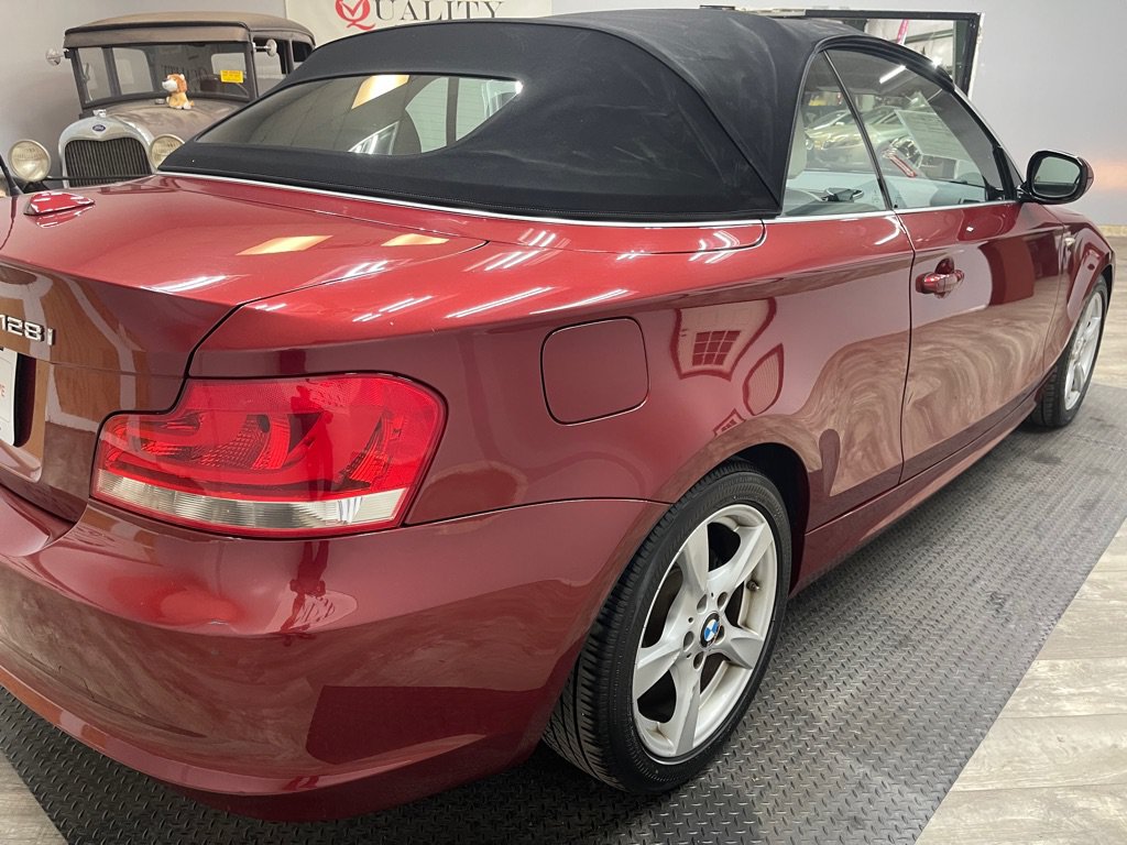 Used 2013 BMW 128i Convertible RWD image 19