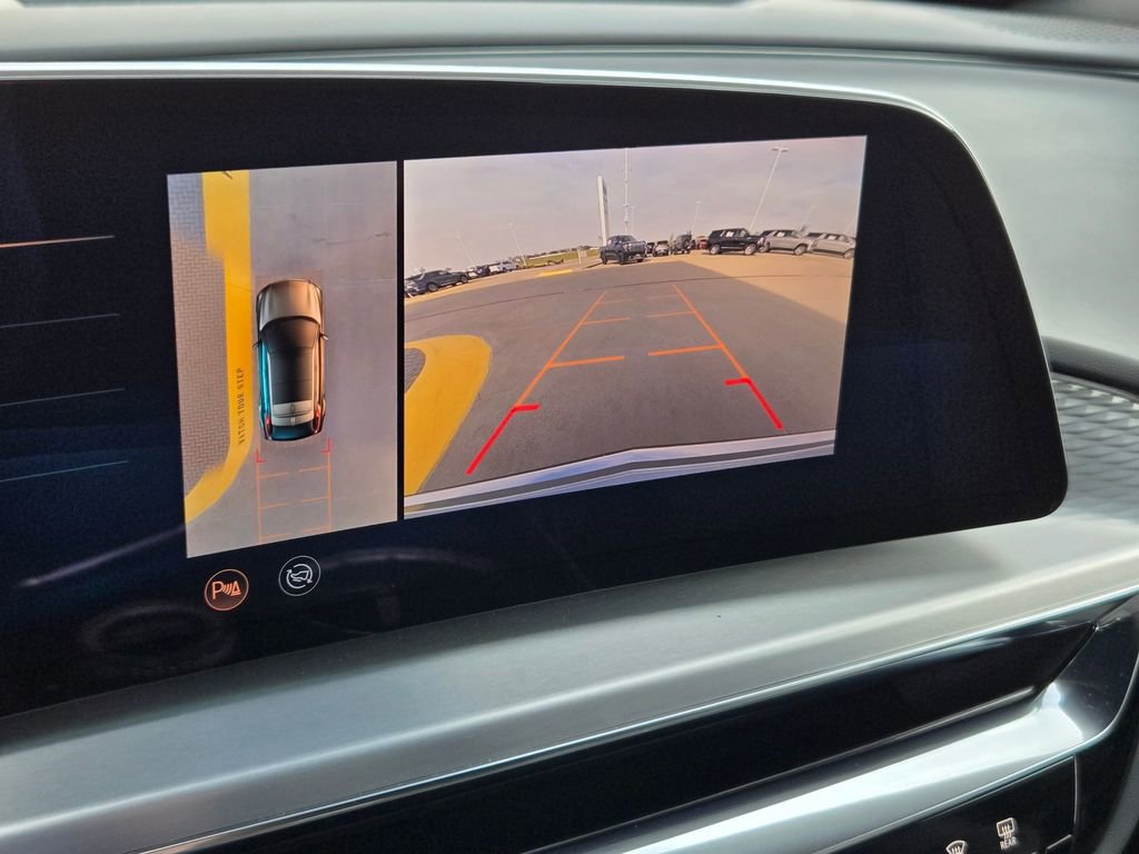 Certified 2025 Cadillac Lyriq Luxury w/ LPO, Floor Liner Package image 20