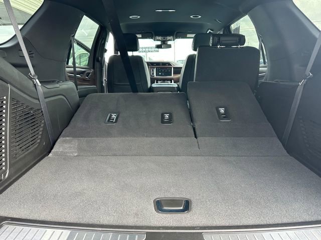 Used 2022 GMC Yukon Denali w/ Max Trailering Package image 15