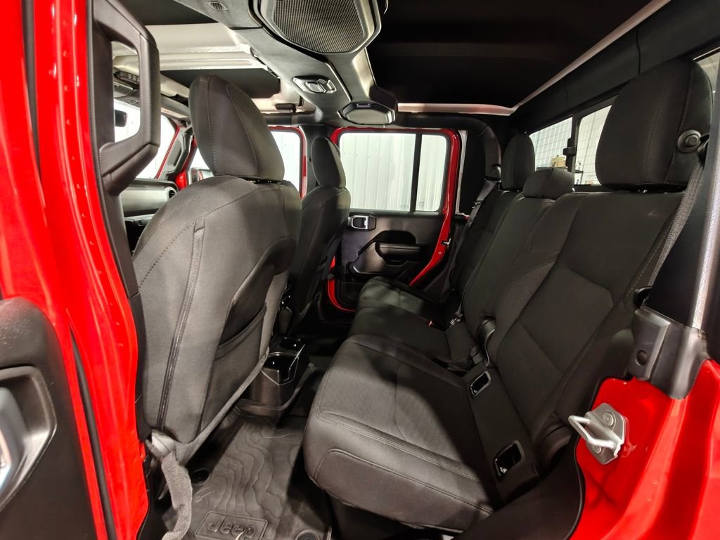 Used 2023 Jeep Gladiator Willys image 29