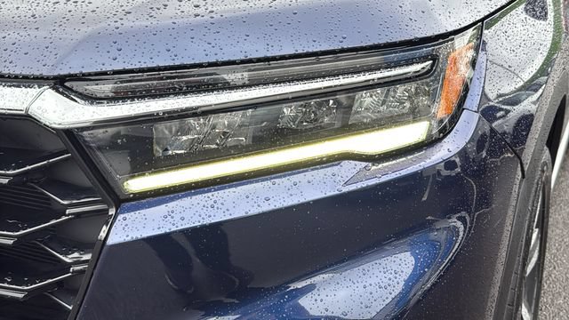 Used 2024 Honda Pilot Touring image 7