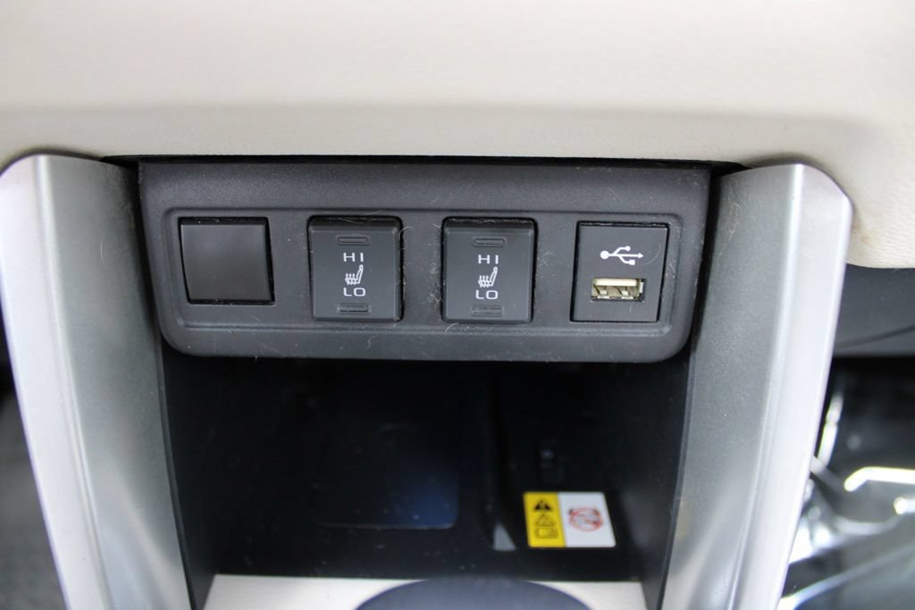 Used 2022 Toyota Corolla Cross XLE w/ Convenience Package AWD/4WD image 20