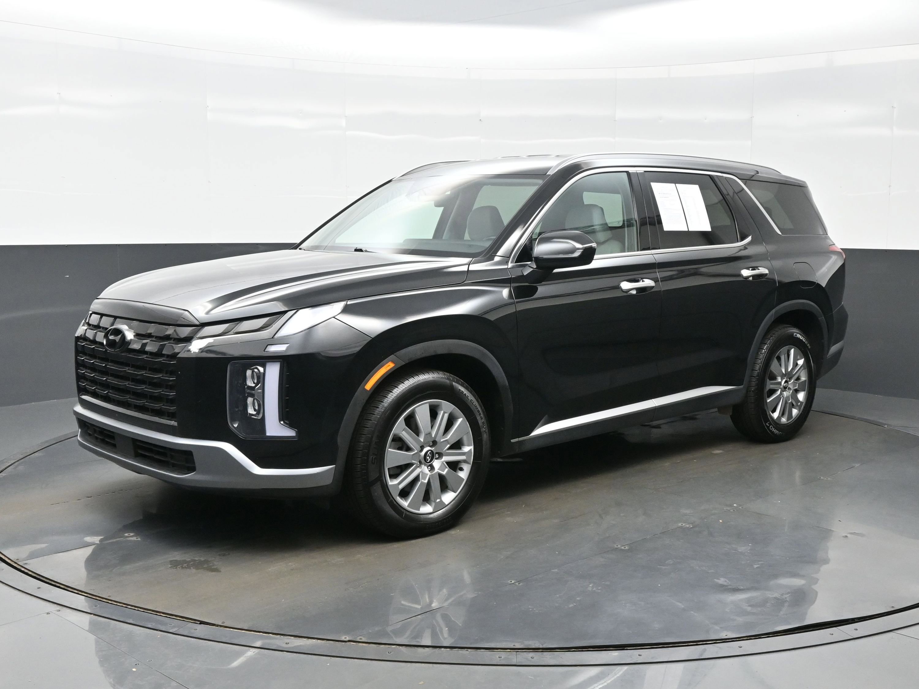 Used 2024 Hyundai Palisade SEL AWD/4WD image 2