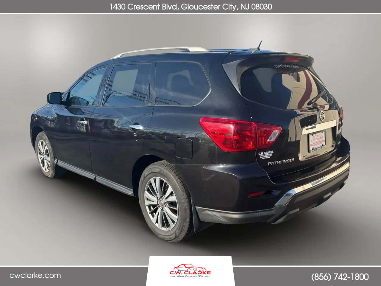 Used 2017 Nissan Pathfinder S image 7