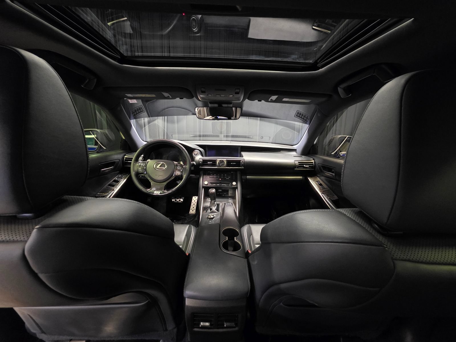 Used 2017 Lexus IS 350 F Sport RWD image 2