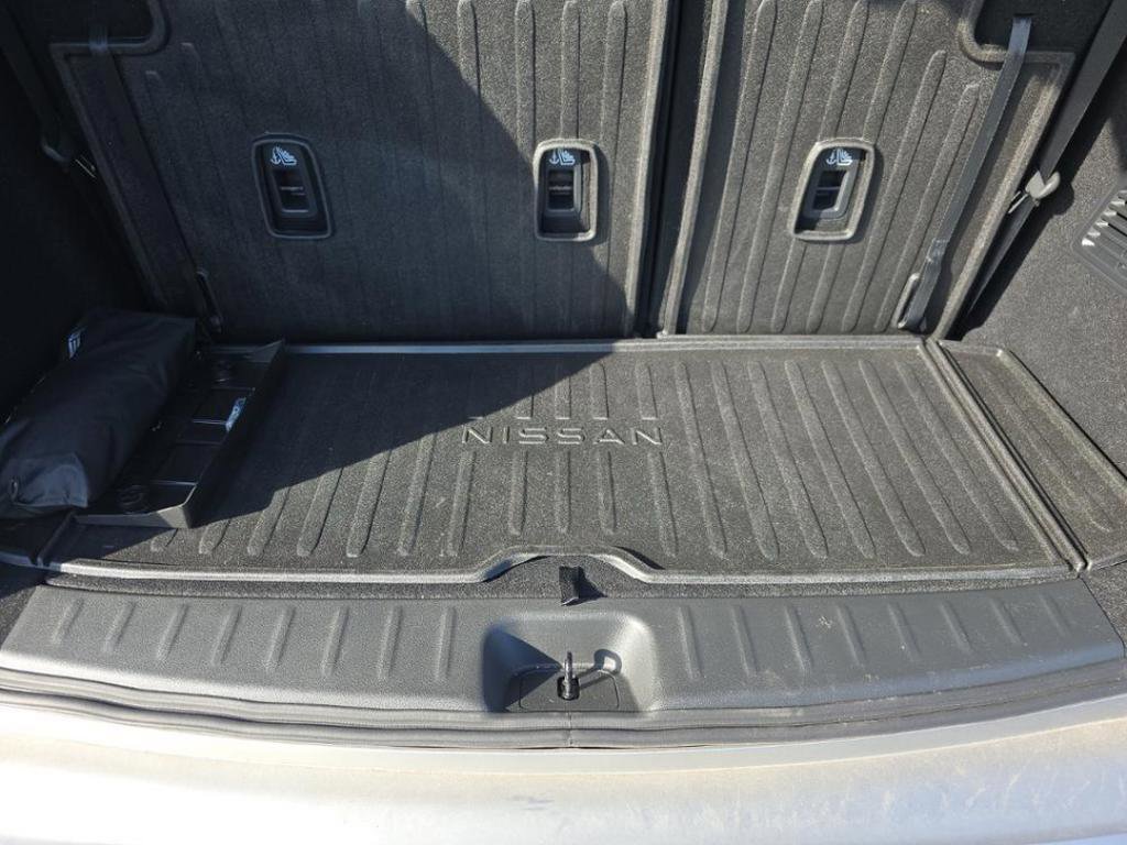 Used 2025 Nissan Pathfinder SL w/ Cargo Package AWD/4WD image 23