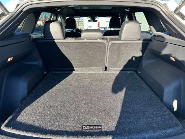 Used 2023 Volkswagen Atlas Cross Sport SEL Premium R-Line image 9