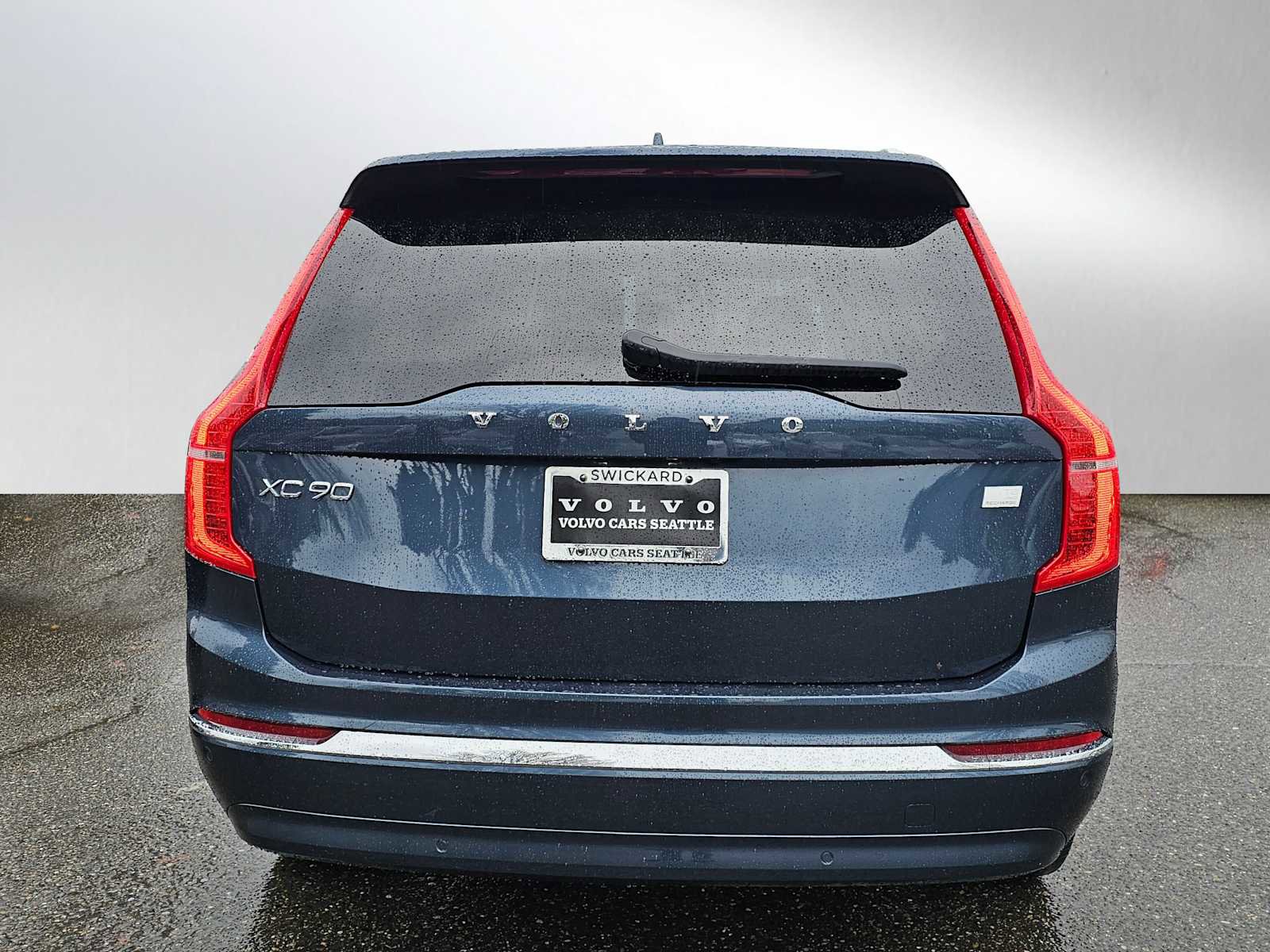 Certified 2023 Volvo XC90 T8 Plus image 4