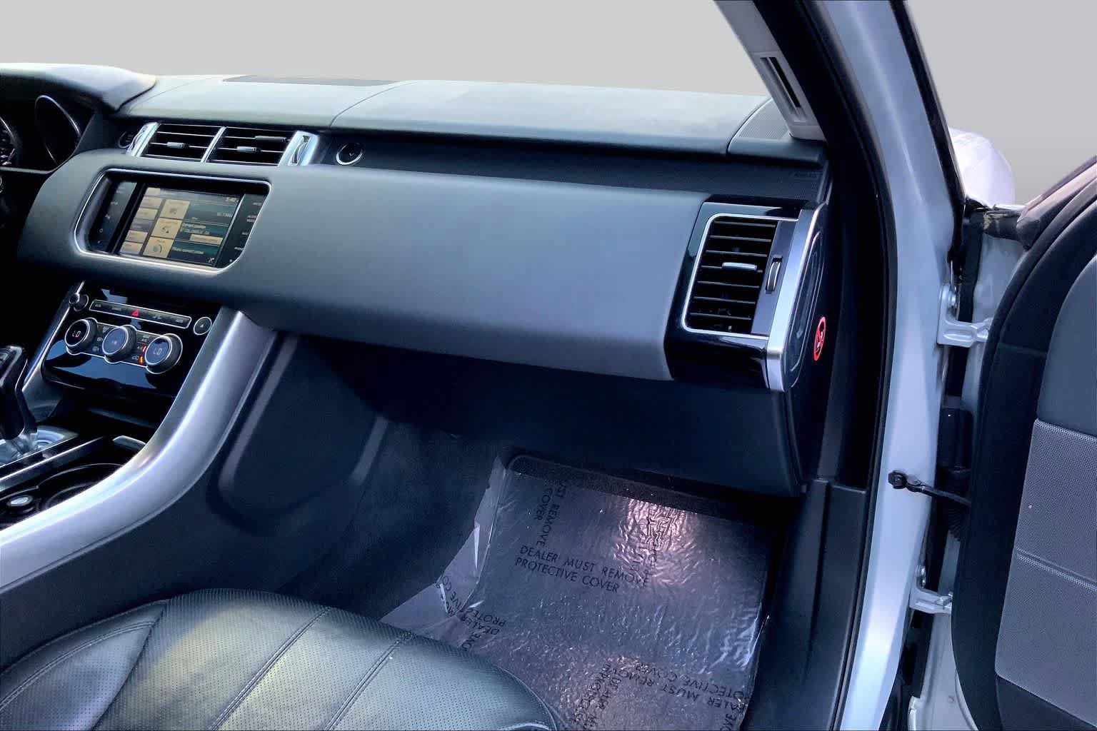 Used 2014 Land Rover Range Rover Sport HSE AWD/4WD image 18