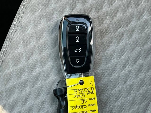 Used 2021 Ford Escape SE FWD image 32