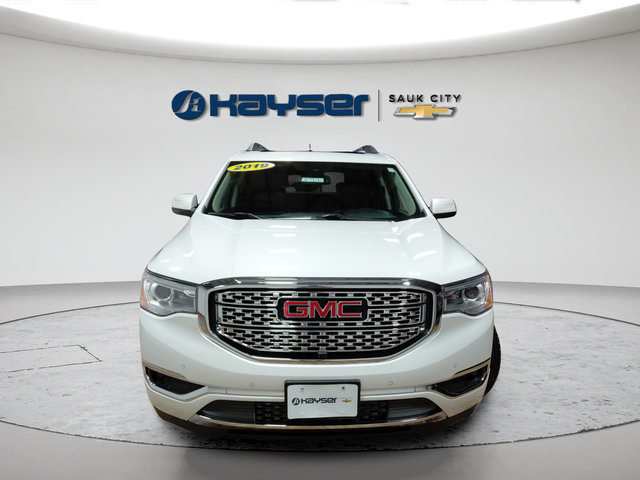 Certified 2019 GMC Acadia Denali w/ Technology Package AWD/4WD image 2