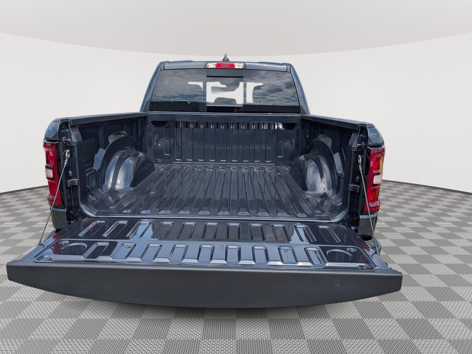 New 2026 RAM 1500 Express AWD/4WD image 8