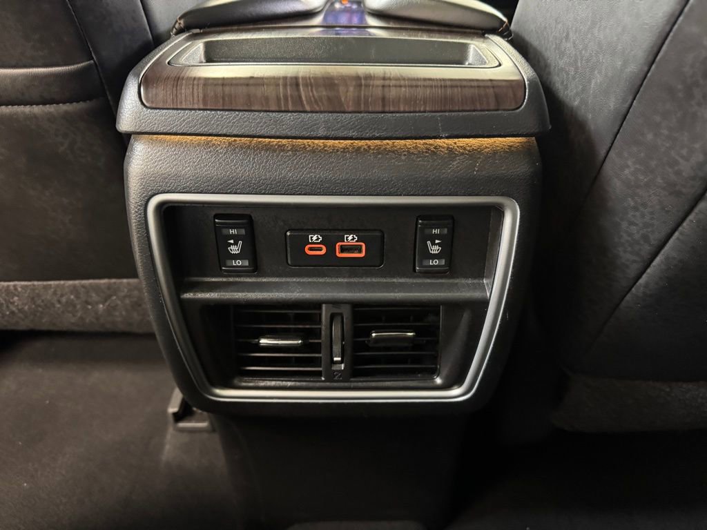 Used 2022 Nissan Murano Platinum w/ Cargo Package image 18