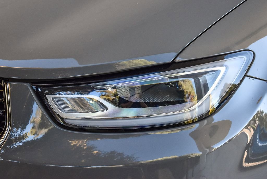 Used 2022 Chrysler Pacifica Touring-L image 8