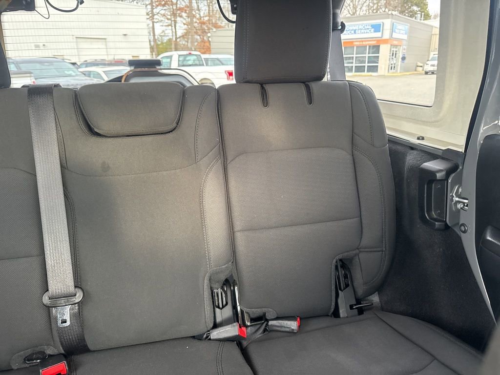 Used 2021 Jeep Wrangler Unlimited Sport image 38