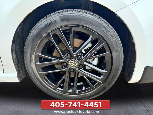 Used 2025 Toyota Camry SE w/ Multimedia Upgrade Package FWD image 17
