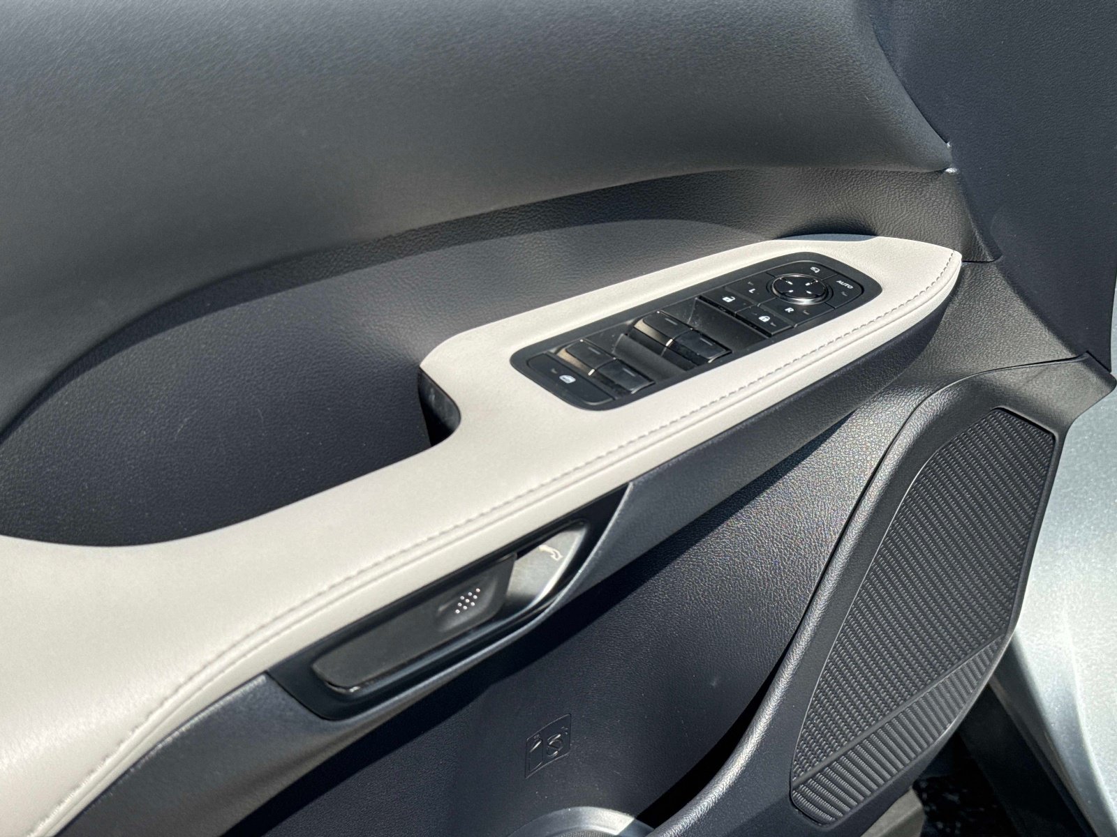 Used 2024 Lexus RX 350 Premium w/ Accessory Package (Z1) FWD image 20