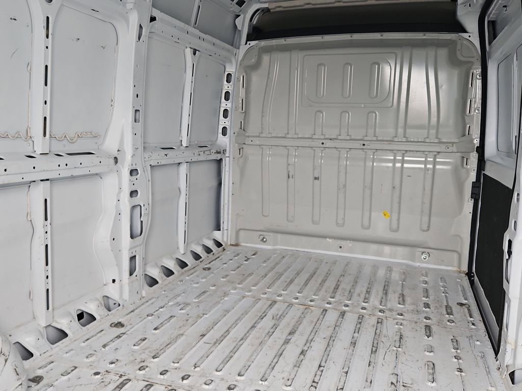 Used 2023 RAM ProMaster 2500 image 27