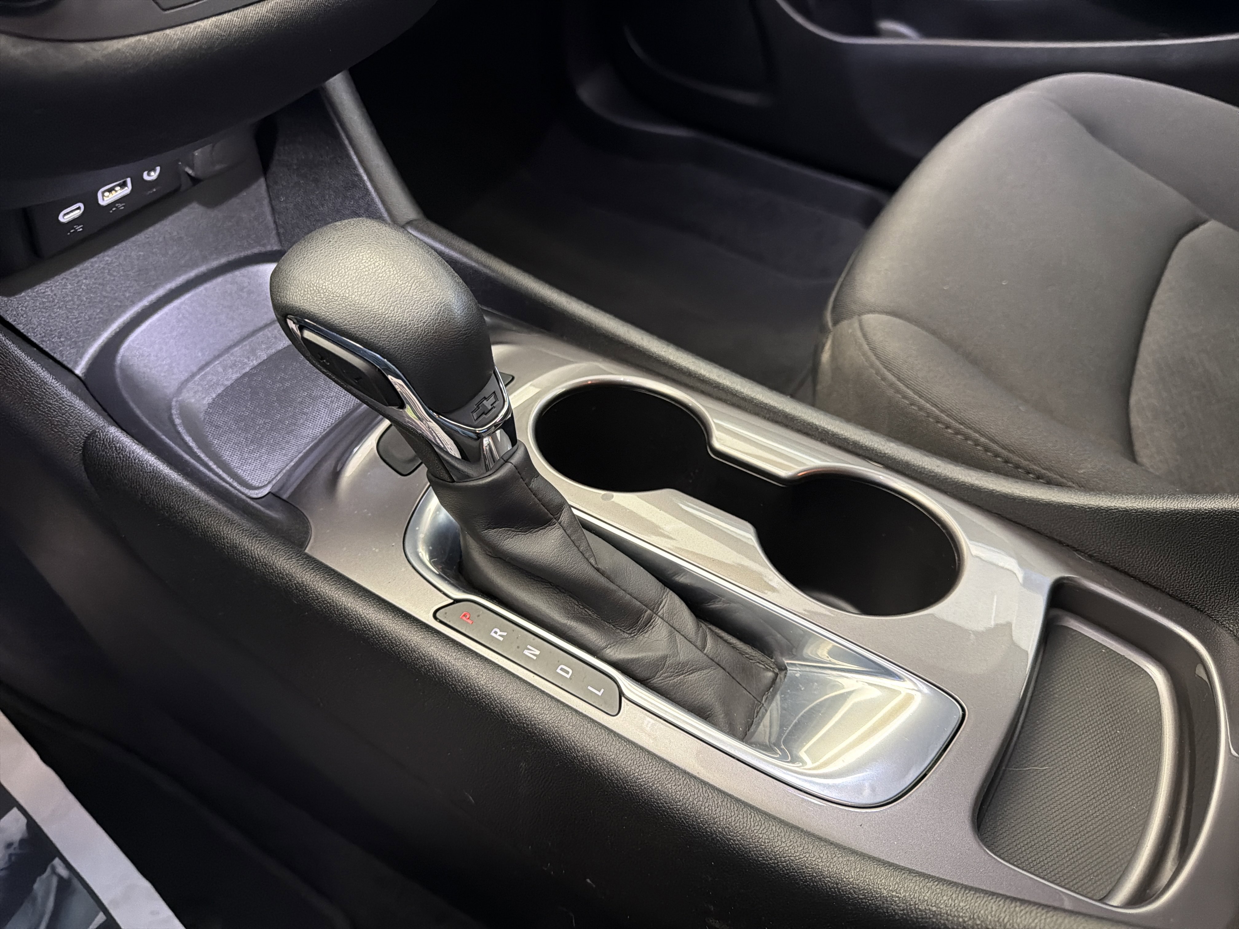 Used 2021 Chevrolet Malibu LS image 22