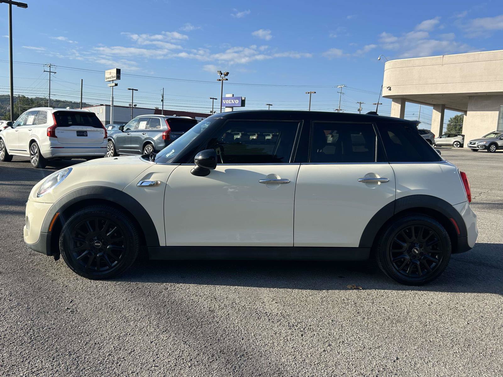 Used 2016 MINI Cooper S FWD image 4