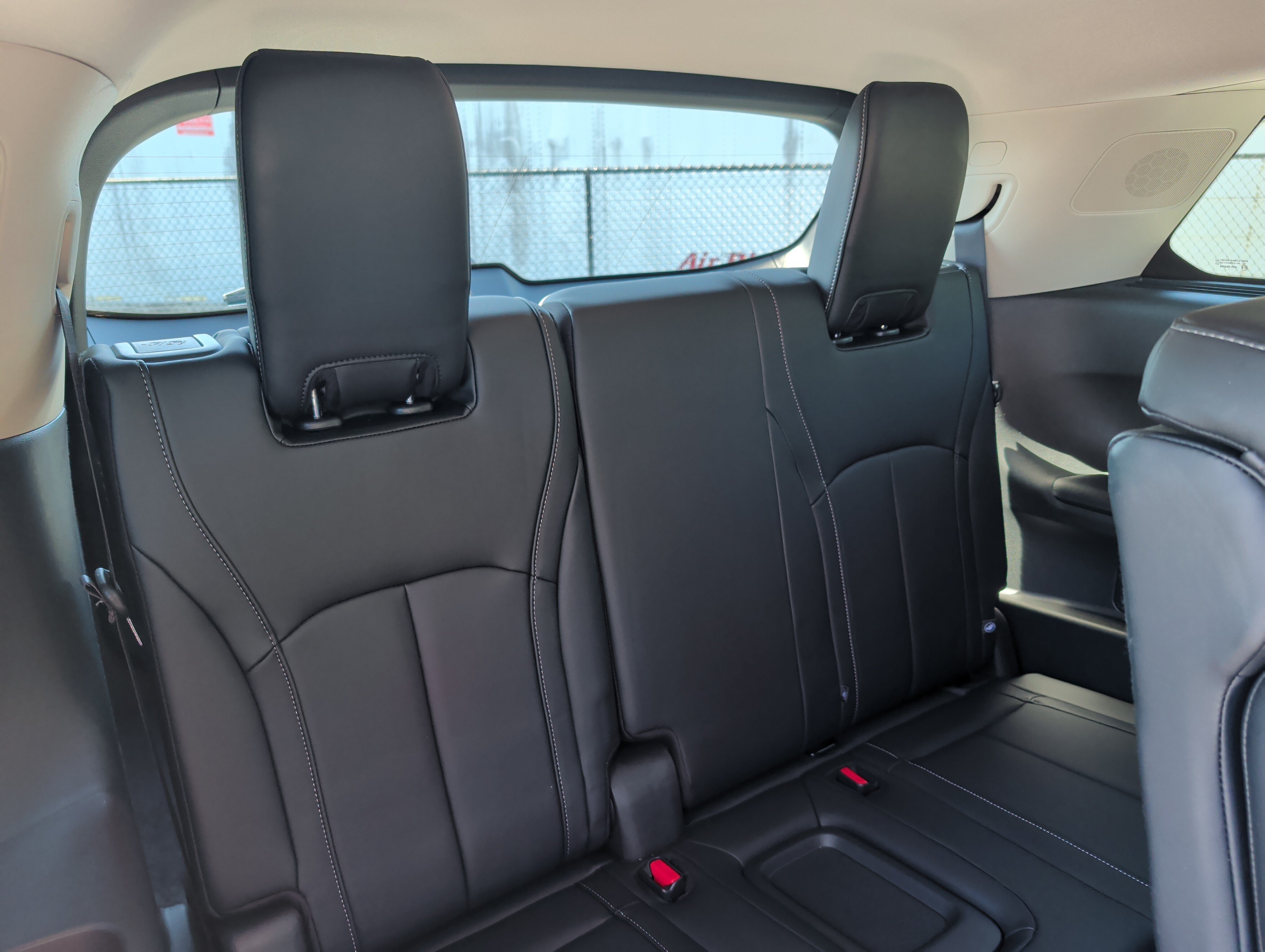 Used 2023 INFINITI QX60 Luxe w/ Cargo Package FWD image 14