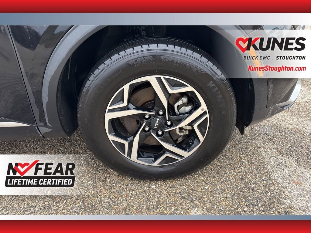 Used 2025 Kia Sportage LX image 15