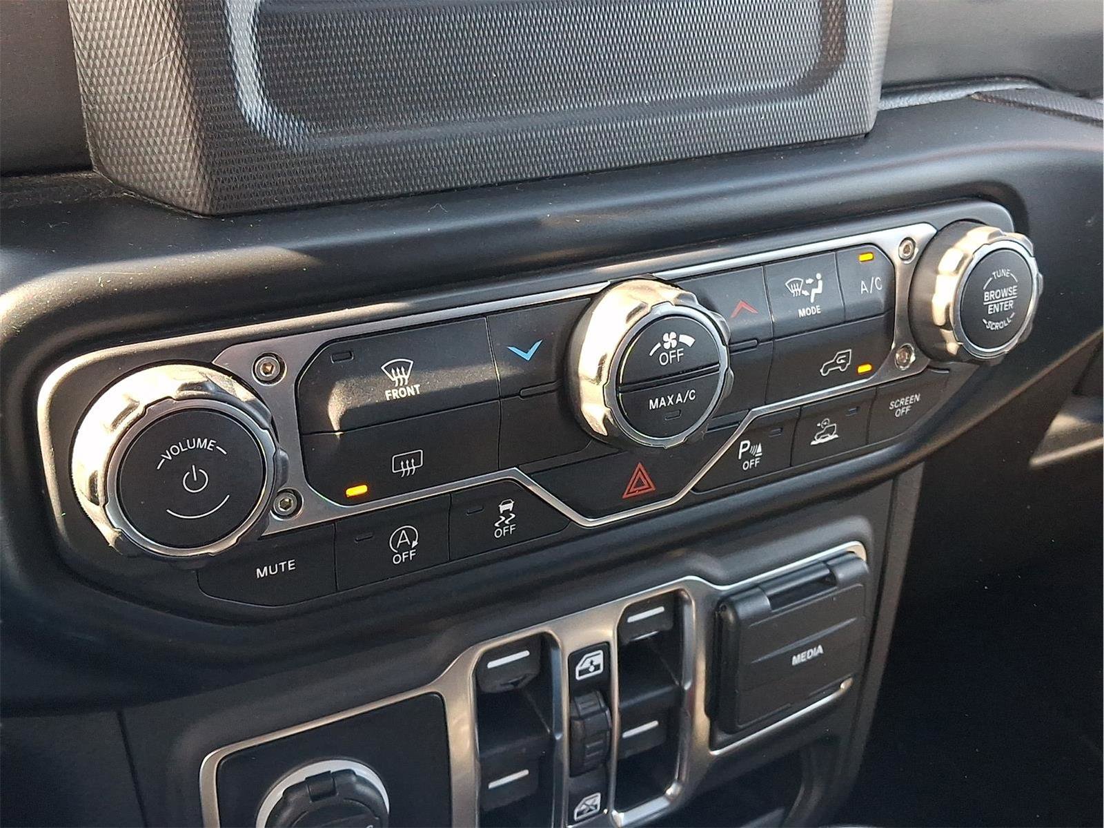 Used 2022 Jeep Wrangler Unlimited Sport image 15