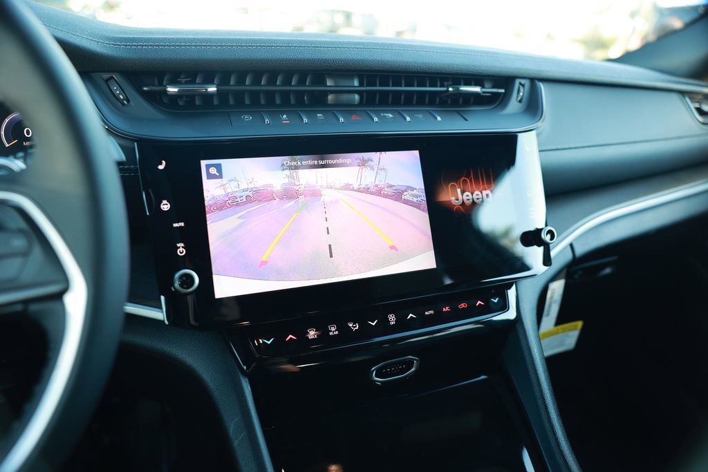 New 2026 Jeep Grand Cherokee Altitude RWD image 20