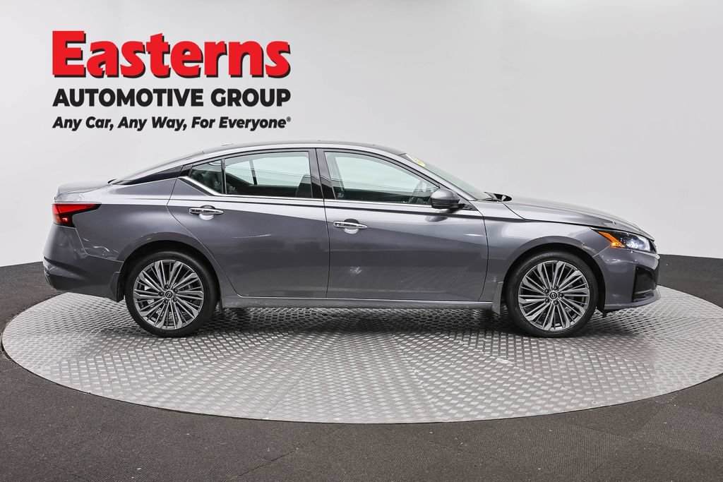 Used 2023 Nissan Altima 2.5 SL AWD/4WD image 4