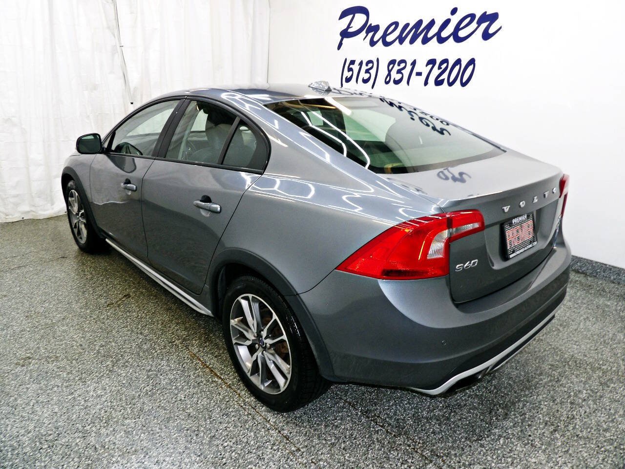 Used 2016 Volvo S60 T5 Cross Country Platinum AWD/4WD image 4