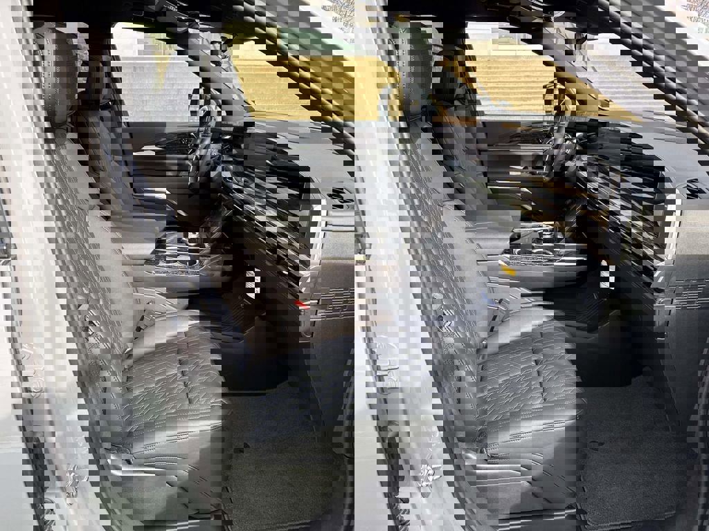 New 2026 Cadillac Escalade IQL Luxury image 9