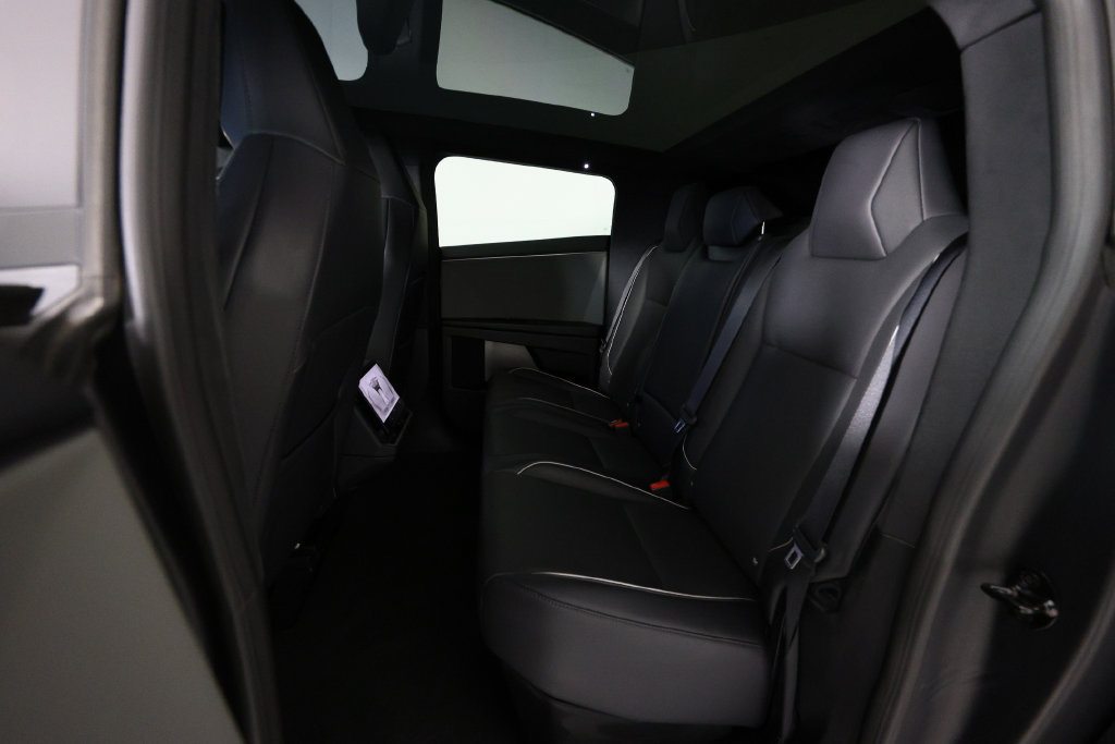 Used 2025 Tesla Cybertruck AWD Crew Cab image 13