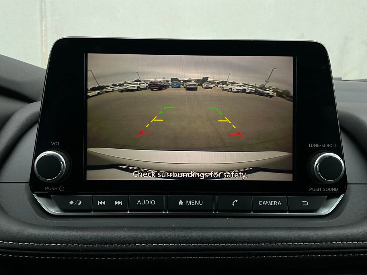 Used 2025 Nissan Rogue SV image 31