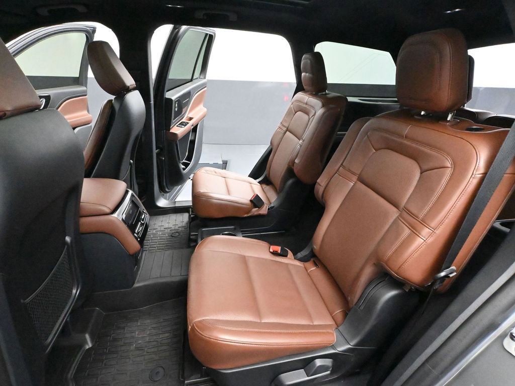 Used 2025 Lincoln Aviator Reserve w/ Jet Appearance Package image 42