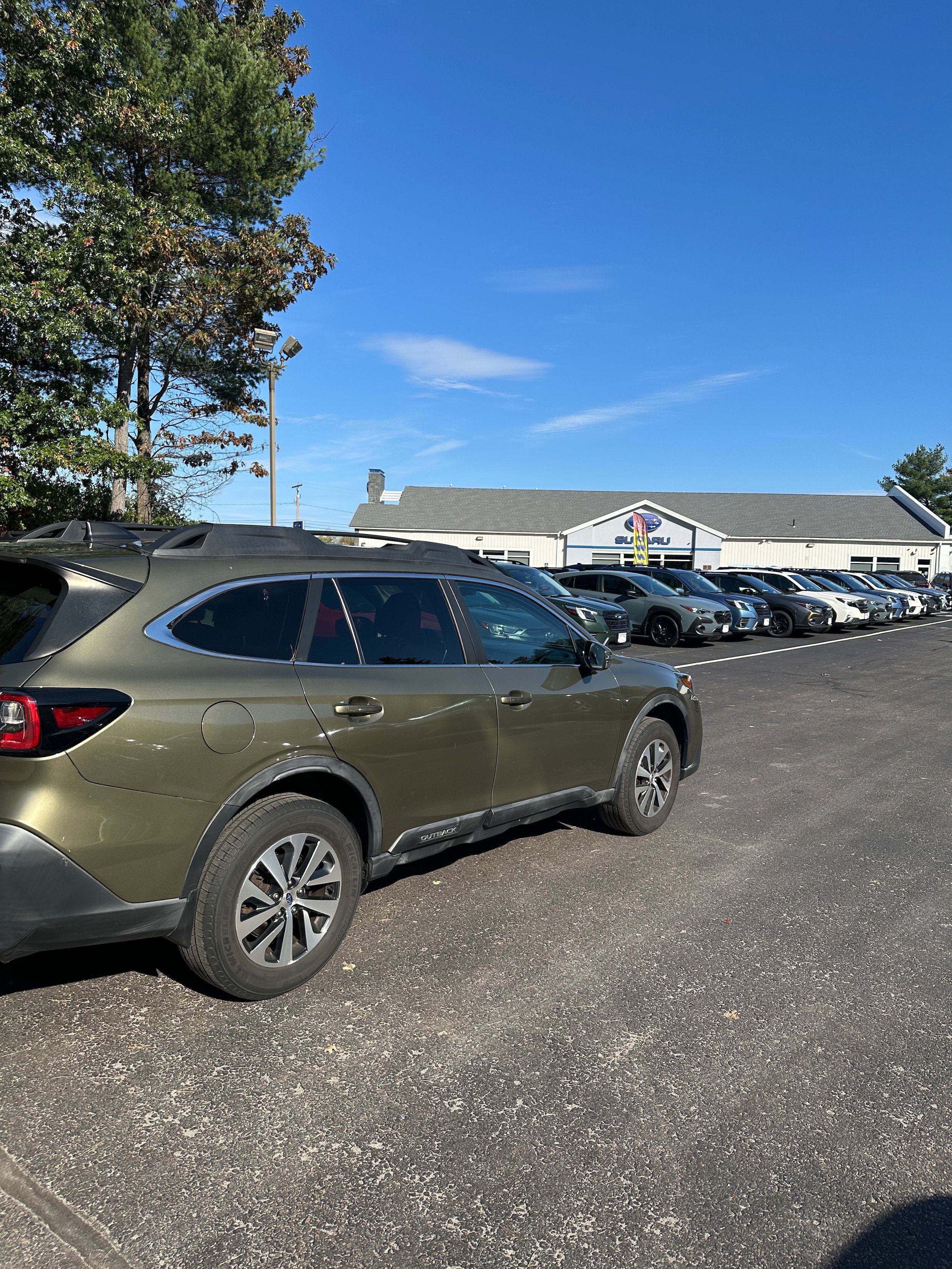 Used 2020 Subaru Outback Premium AWD/4WD image 6