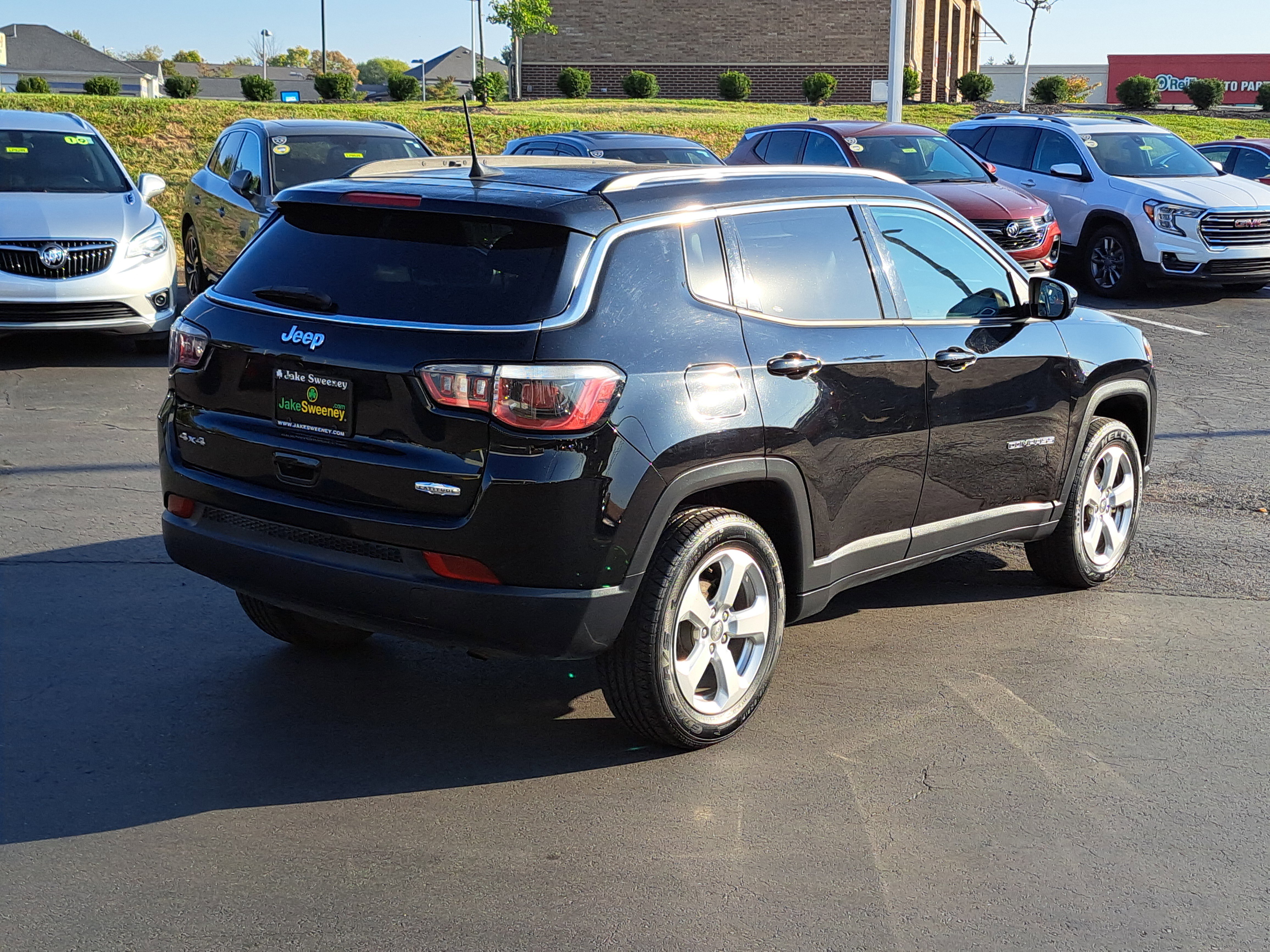 Used 2018 Jeep Compass Latitude w/ Popular Equipment Group image 4