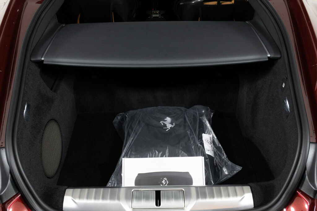 Used 2025 Ferrari 12Cilindri image 22