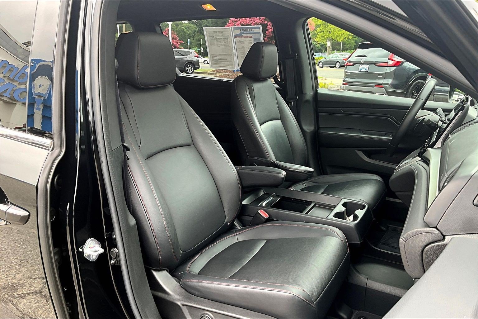 Used 2023 Honda Odyssey Sport image 7