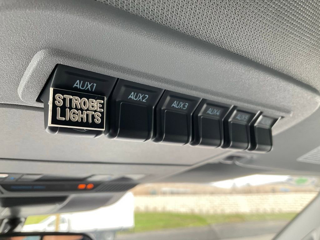 New 2026 Ford F550 4x4 Regular Cab Super Duty image 4
