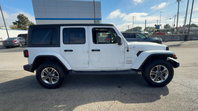 Used 2018 Jeep Wrangler Unlimited Sahara AWD/4WD image 9