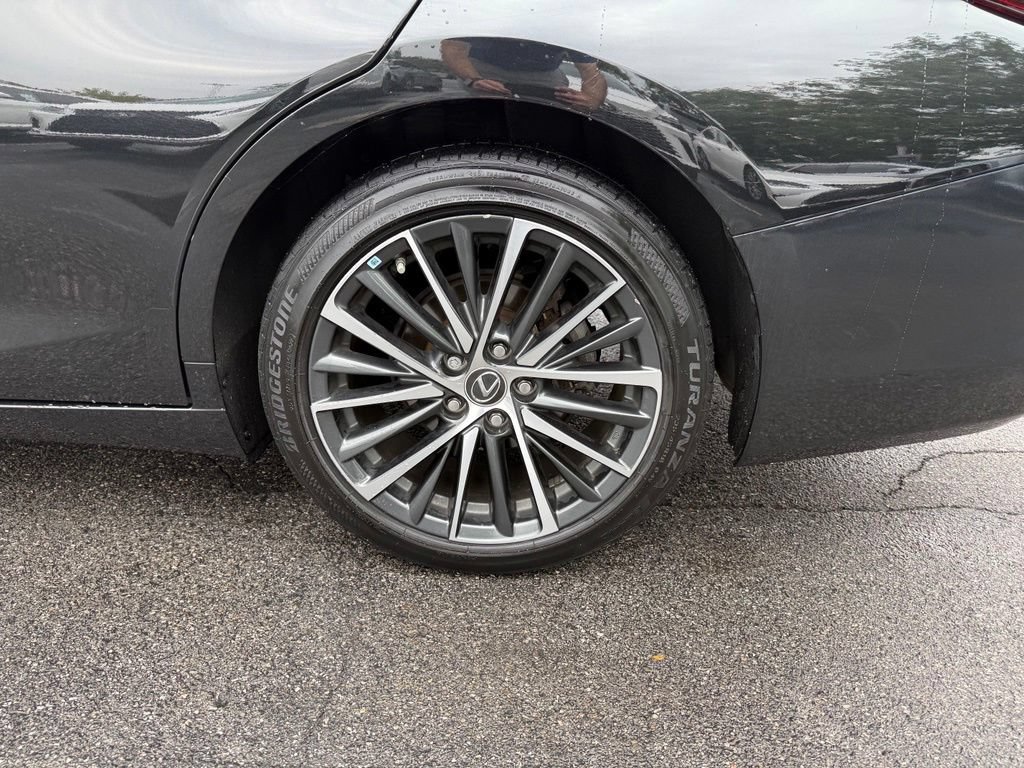 Certified 2023 Lexus ES 300h w/ Premium Package FWD image 26