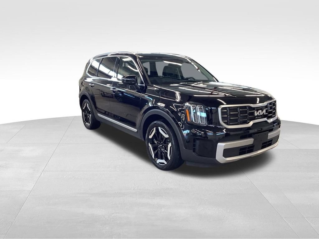 Certified 2023 Kia Telluride S w/ S Sunroof Package AWD/4WD image 9