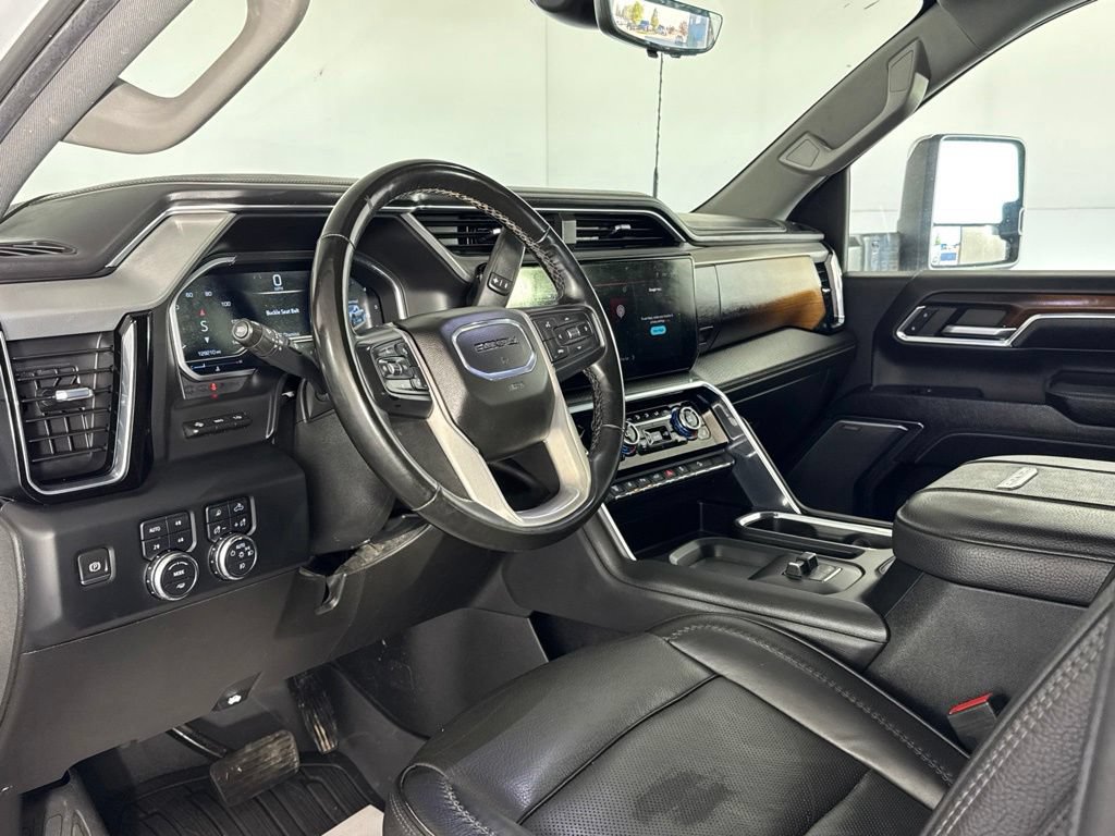 Used 2024 GMC Sierra 3500 Denali w/ Denali Reserve Package AWD/4WD image 17