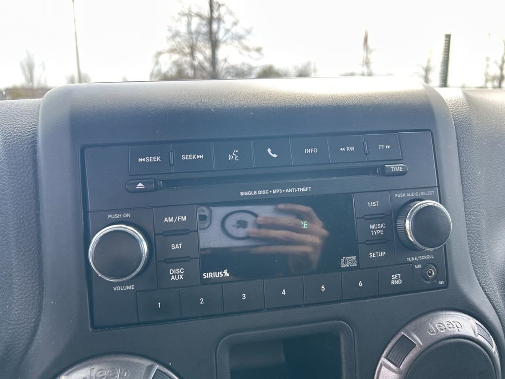 Used 2014 Jeep Wrangler Sport image 4