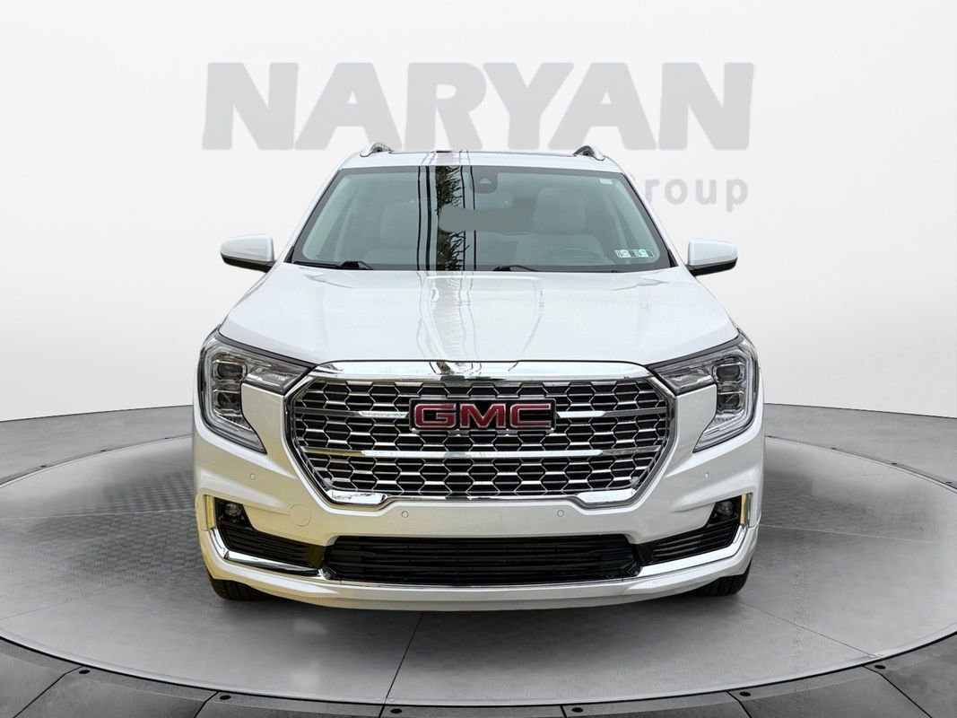 Used 2022 GMC Terrain Denali w/ LPO, Floor Liner Package image 3