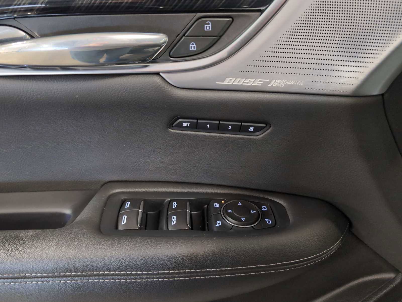 Used 2022 Cadillac XT6 Premium Luxury image 23