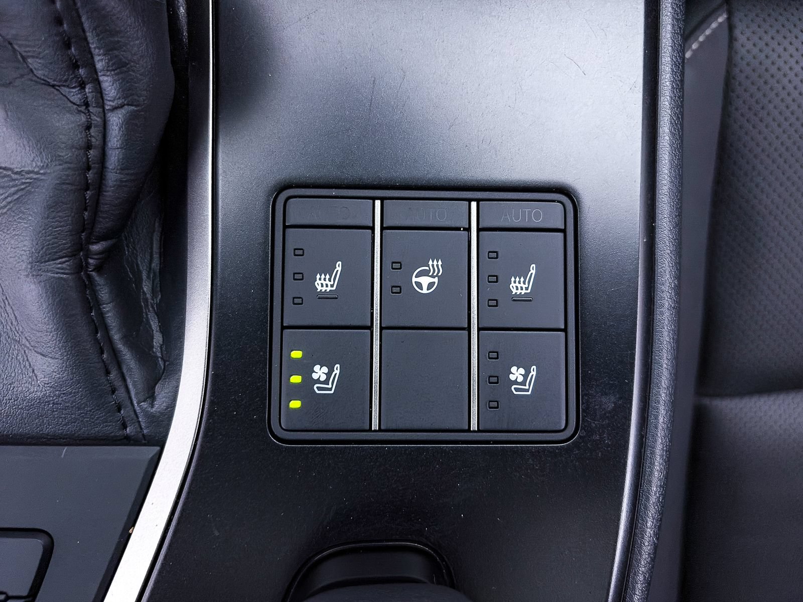 Used 2024 Lexus UX 250h F Sport FWD image 27