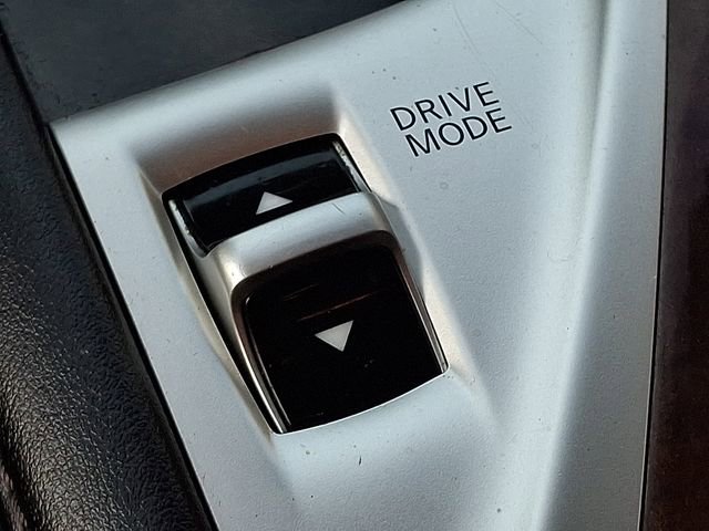 Used 2018 INFINITI Q50 Luxe w/ Essential Package (3.0T Luxe) image 25