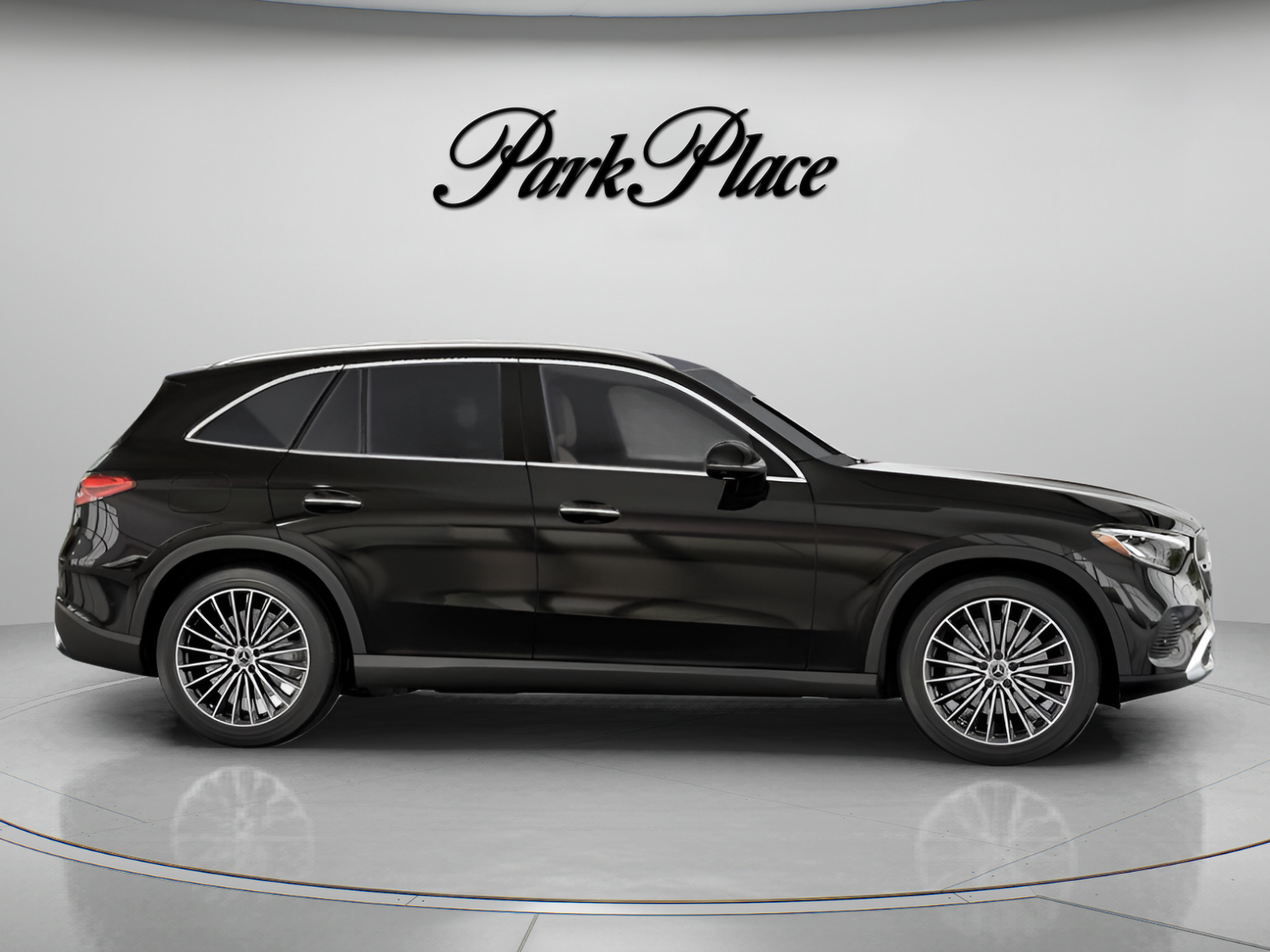 Used 2026 Mercedes-Benz GLC 300 4MATIC image 27