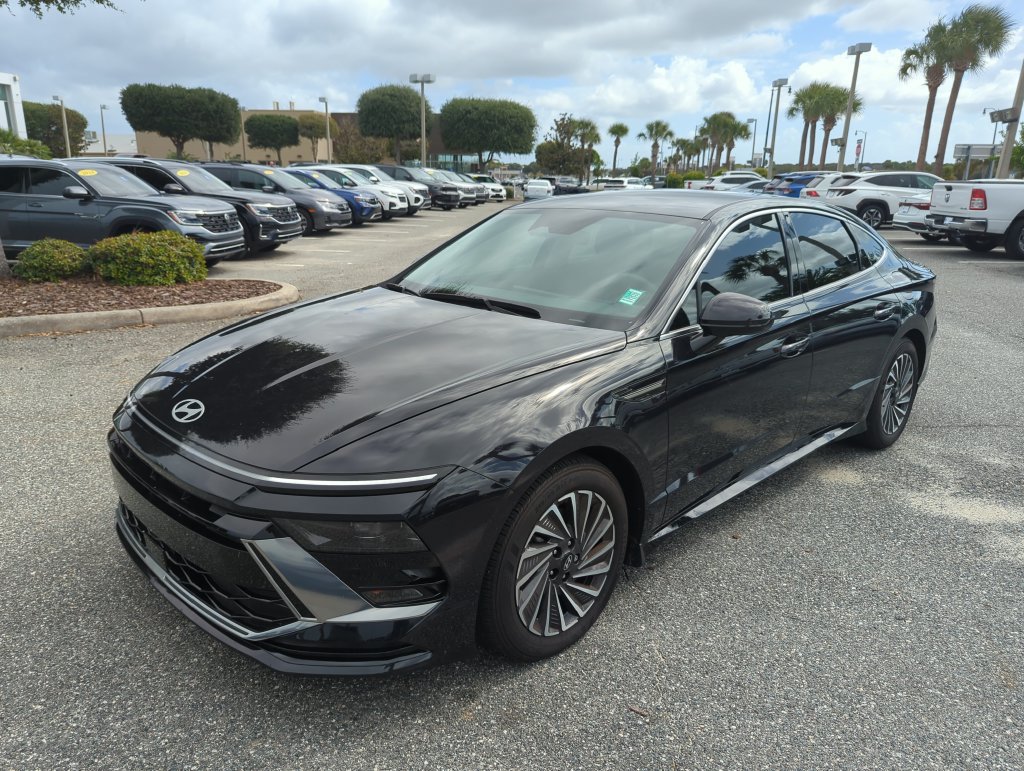 Used 2025 Hyundai Sonata SEL FWD image 14